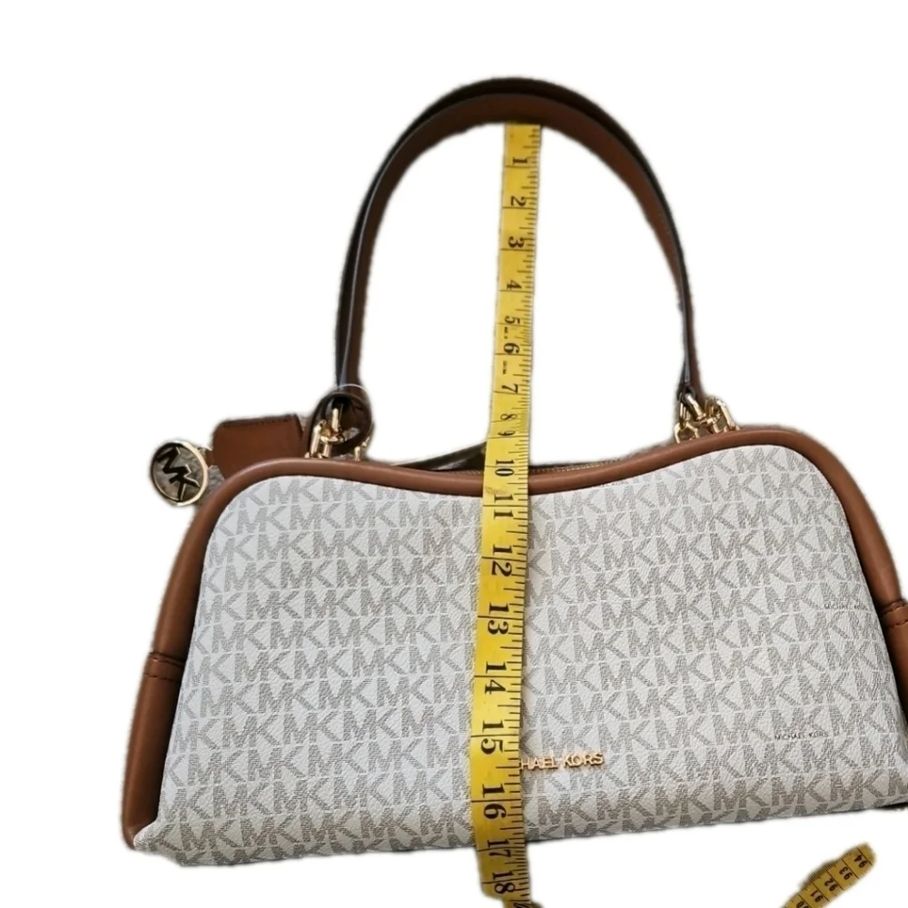 Michael Kors Cecily Medium Signature Logo Shoulder Bag In Vanilla